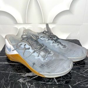 Nike Metcon 5 Wolf Grey Gum White Training Shoes size 11.5